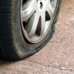 È possibile riparare uno pneumatico bucato?
